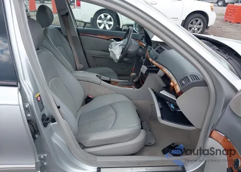 2004 Mercedes-Benz E 320 z USA, uszkodzony, nr VIN WDBUH65J64A402862